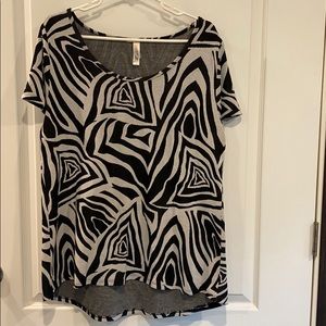 LuLaRoe Classic tee